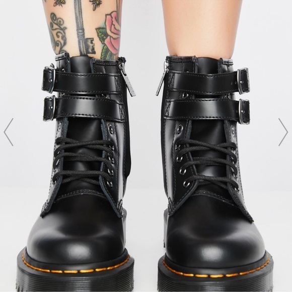 DR. MARTENS BLACK 1460 SMOOTH LEATHER BUCKLE BOOTS 🖤 - Picture 3 of 12
